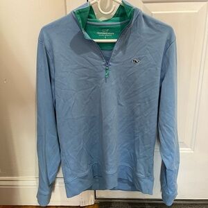 Small Vineyard Vines quarter zip for women. Color: light blue